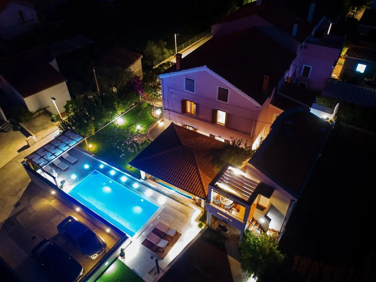 Apartments With A Swimming Pool Preko, Ugljan - 14163 contacts
